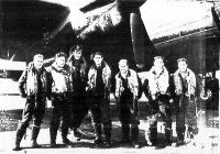 airbase_wellington_crew.gif (190993 bytes)