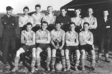 RAF_Feltwell_Football_Team.JPG (30613 bytes)