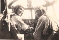 Bob Fowler Ron Vine  - Ventura Cockpit 1943.jpg (344067 bytes)